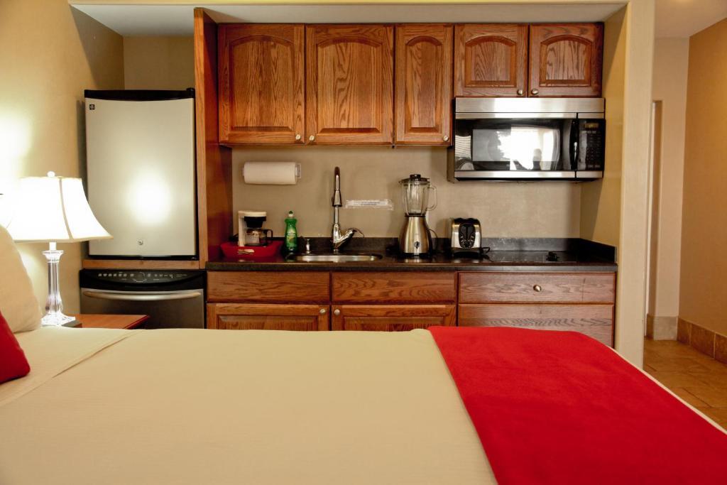 Lake Grassy Inn & Suites レークプラシッド 部屋 写真